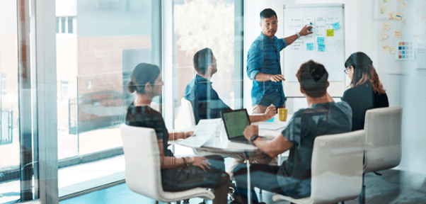 کوچینگ دیجیتال مارکتینگ باعث توسعه مهارت های فردی هر یک از اعضای تیم می شود